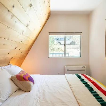 Dog Friendly A-Frame Hot Tub Nature Views Idyllwild Exterior photo