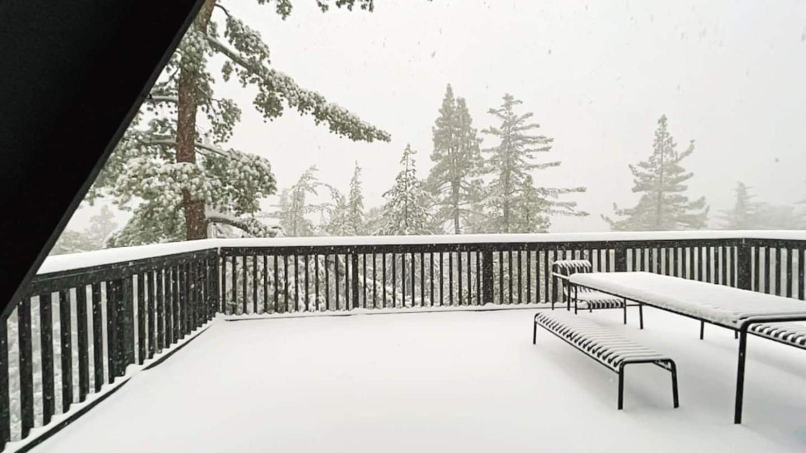 Holiday home Dog Friendly A-frame Hot Tub Nature Views *