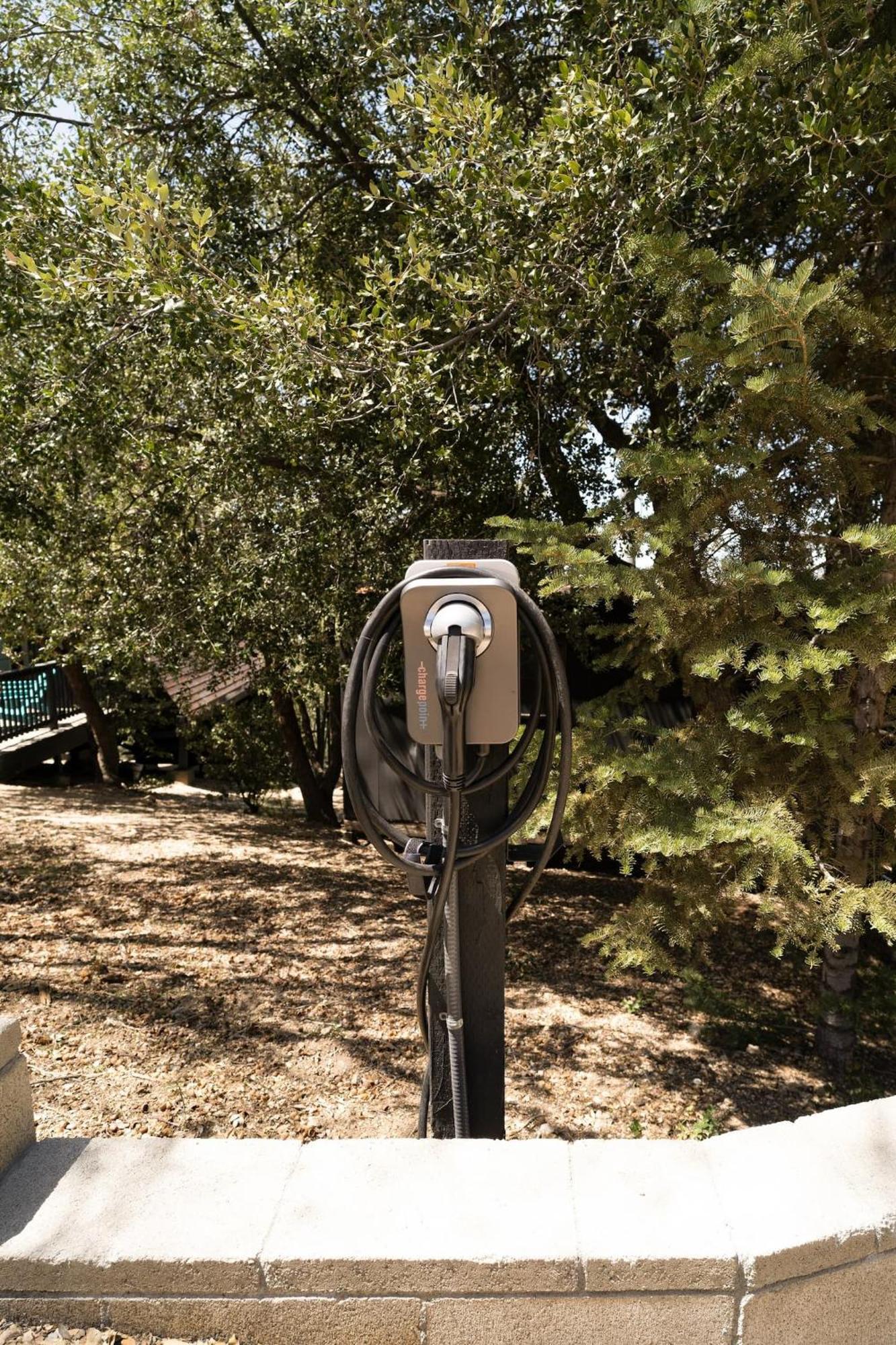 Dog Friendly A-frame Hot Tub Nature Views Holiday home Idyllwild