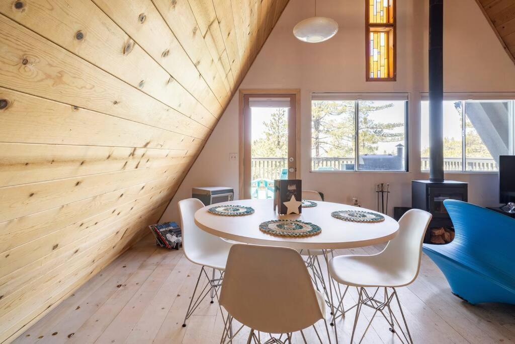 Dog Friendly A-frame Hot Tub Nature Views Idyllwild